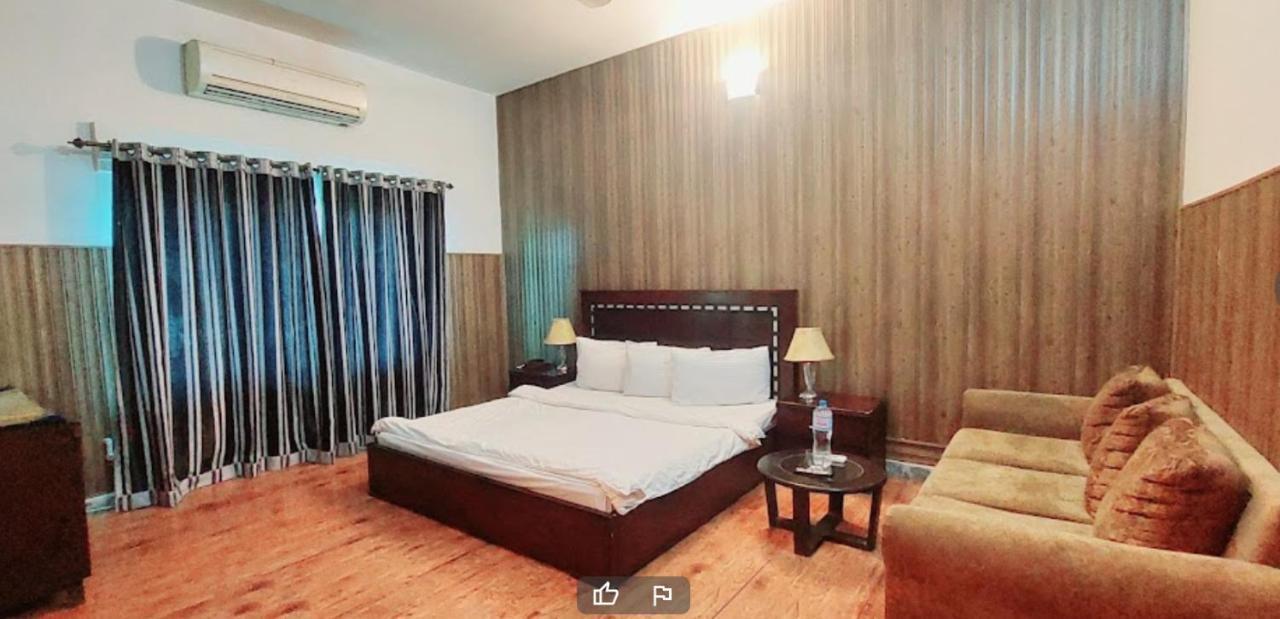 Mulberry Guest House F-10 Islamabad Exterior photo