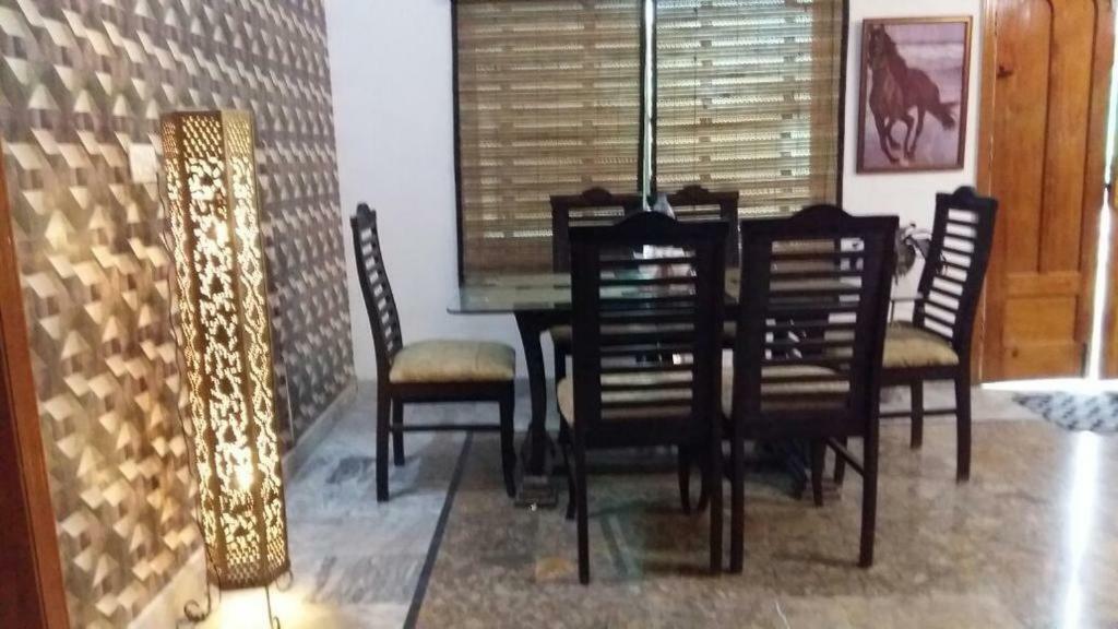 Mulberry Guest House F-10 Islamabad Exterior photo